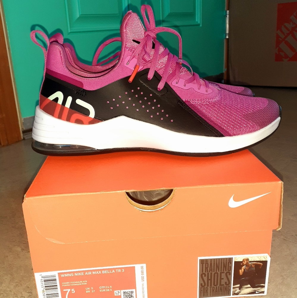 Nike Air Max Bella Training 3 Athletic Shoes NIB